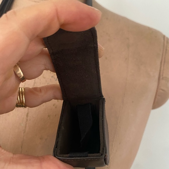 Leica 18722 Leather D-Lux 5 Ever-Ready Case - Picture 5 of 16